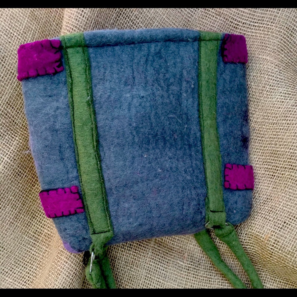 Boiled wool purse